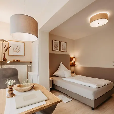 Aparthotel Christine 3*