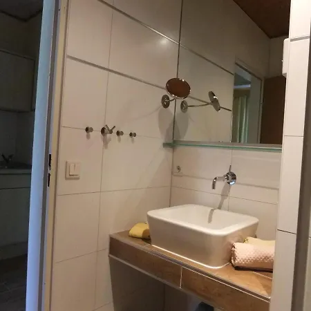 Appart hôtel Christine 3*